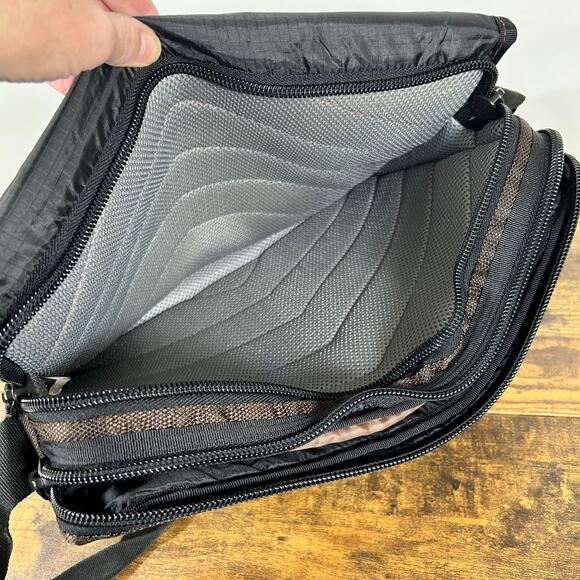 Targus 14" Laptop Messenger Bag Shoulder Strap Padded Brown Nylon 14x10x3 - Picture 11 of 12